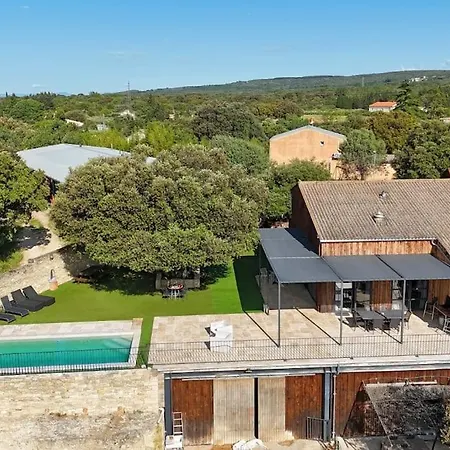 Maison Atypique Avec Piscine 