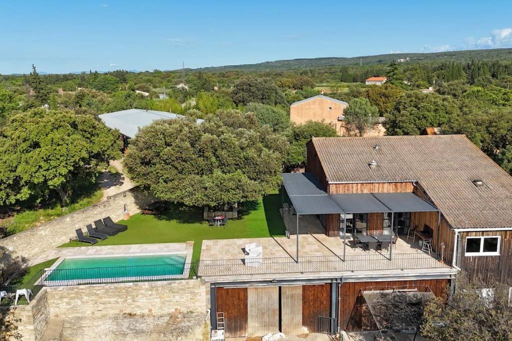 Maison Atypique Avec Piscine 